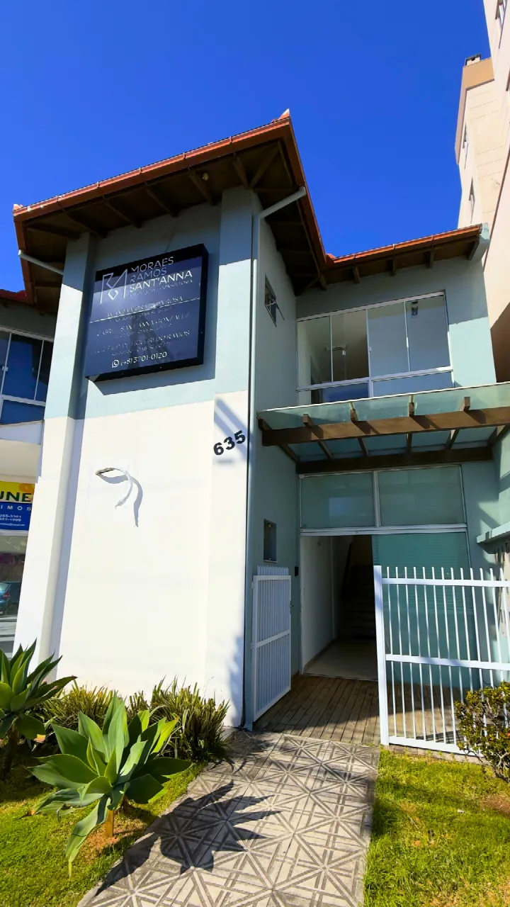Fachada do escritório Moraes Ramos Sant’Anna, com o número 635
